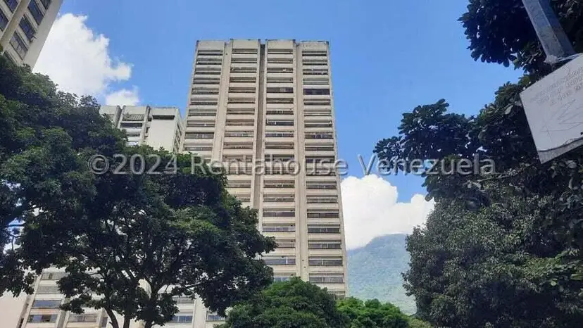 Oficina en Alquiler en Los Dos Caminos, Distrito Metropolitano