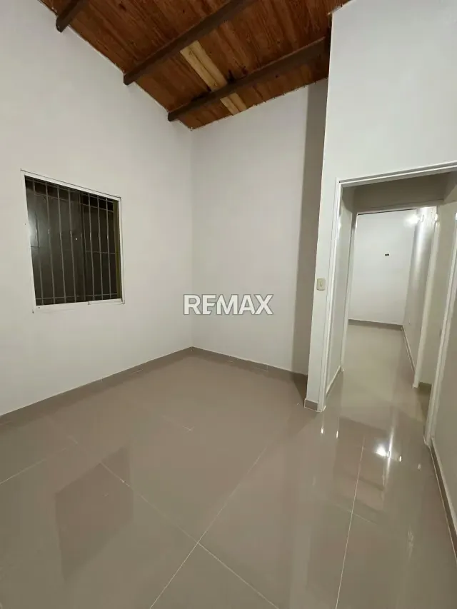 VENDO CASA EN MIRAFLORES - 11