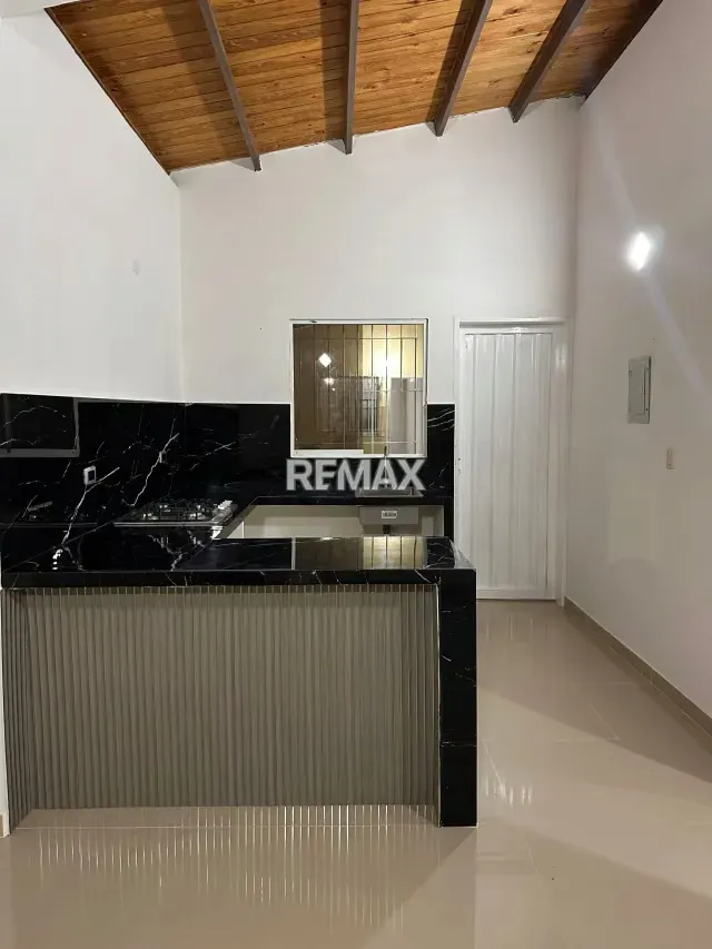 VENDO CASA EN MIRAFLORES - 7