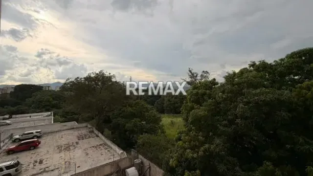 APARTAMENTO EN VENTA EN RES ALFA CENTAURO urb. Las Chimeneas - 5