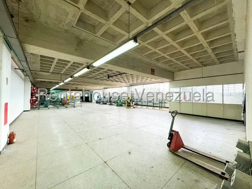 Industrial en Venta en Guatire, Miranda - 2