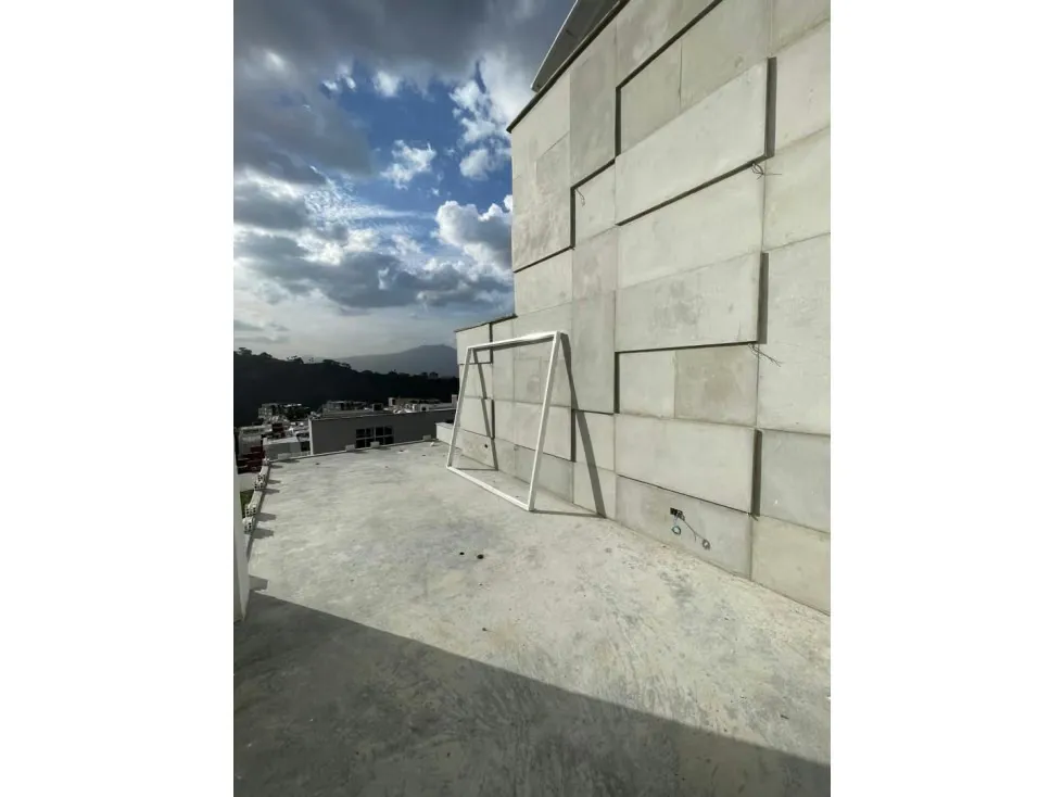 Apartamento triplex de 680m2 en venta en Los Naranjos Country House - 10