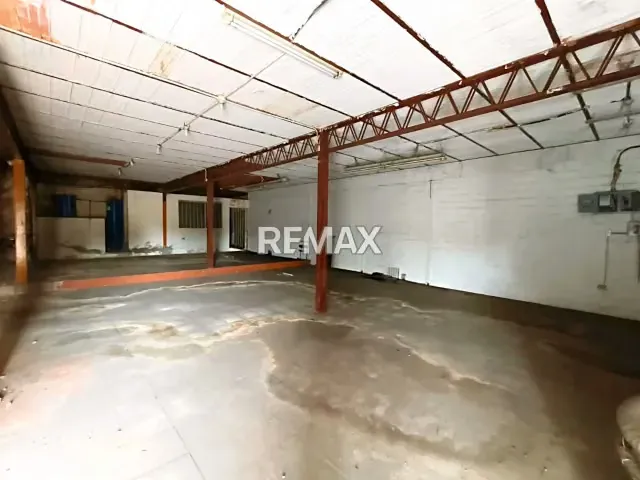 LOCAL COMERCIAL EN ALQUILER - 2