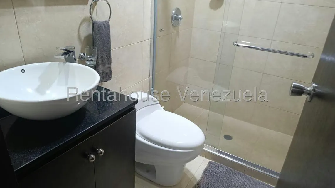 Apartamento (1 Nivel) en Venta en Palma Real, Carabobo - 17