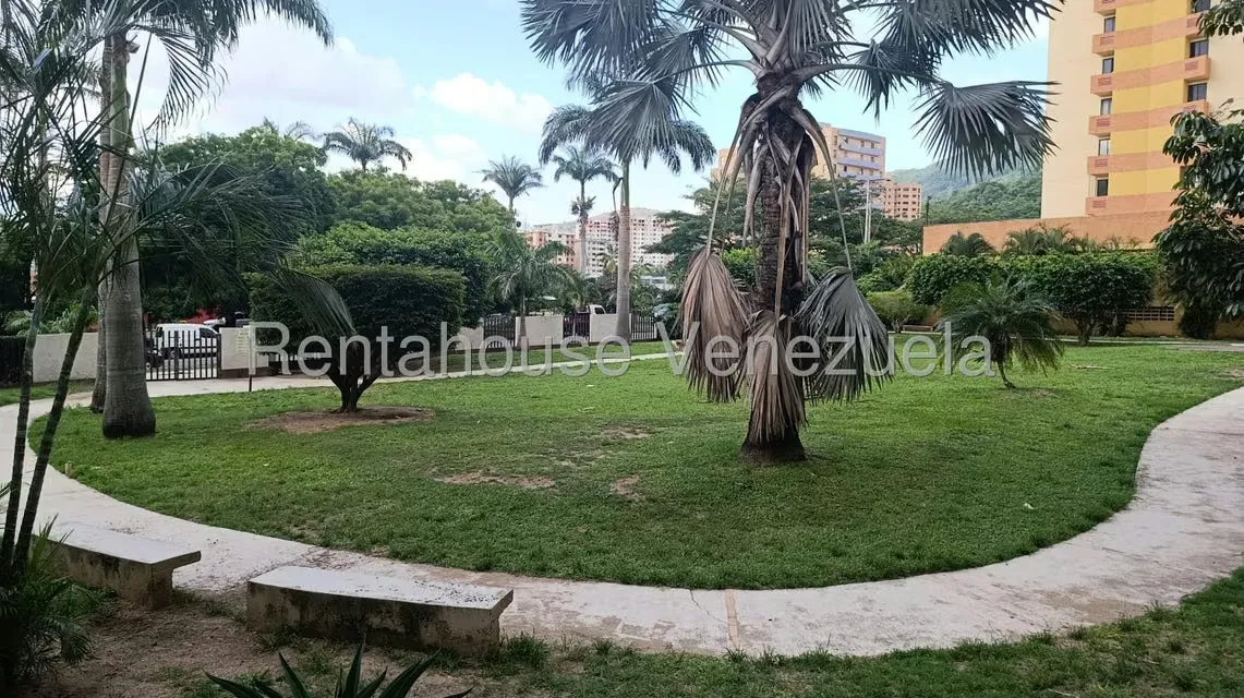 Apartamento (1 Nivel) en Venta en Palma Real, Carabobo - 3