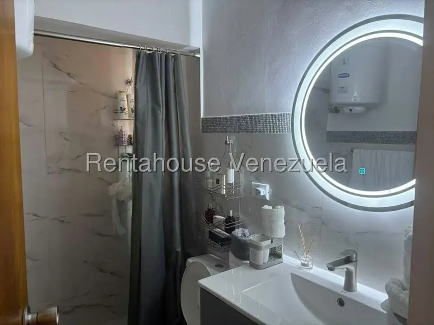 Casa (Duplex) en Venta en La Boyera, Distrito Metropolitano - 10