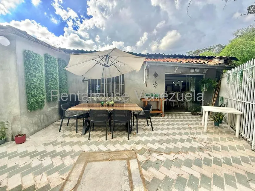 Casa (1 Nivel) en Venta en La Floresta, Distrito Metropolitano - 16