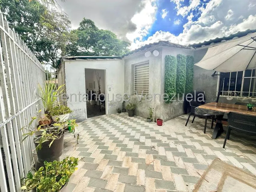 Casa (1 Nivel) en Venta en La Floresta, Distrito Metropolitano - 17
