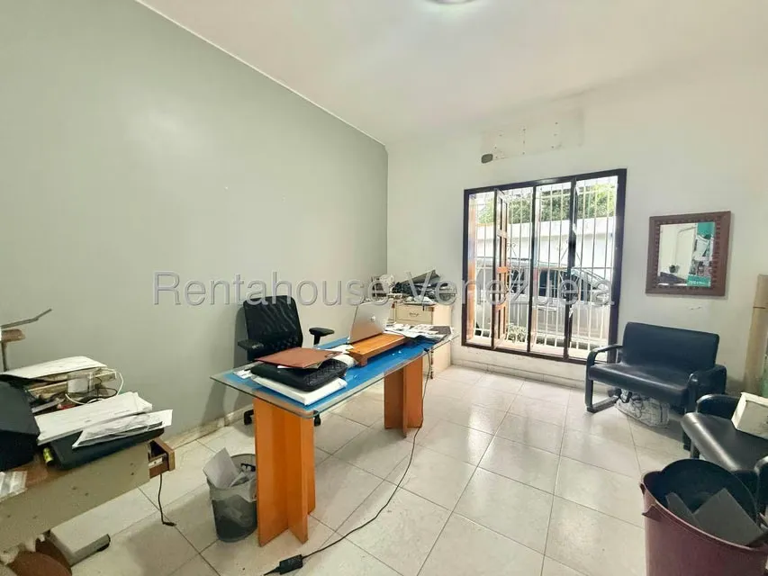 Casa (1 Nivel) en Venta en La Floresta, Distrito Metropolitano - 36