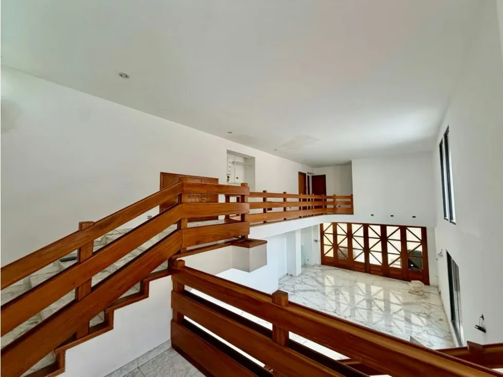 Se vende casa 650m2 5h+s/5b/4p Colinas de Tamanaco - 18
