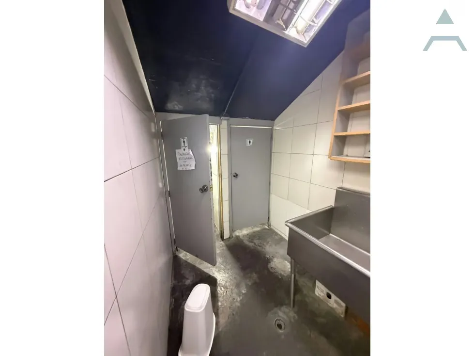 Se alquila Local Comercial 280m² La Castellana - 12