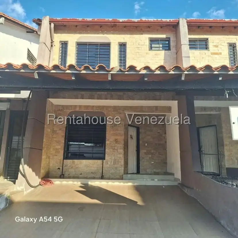 Casa (Multipes Niveles) en Venta en El Paraiso, Merida