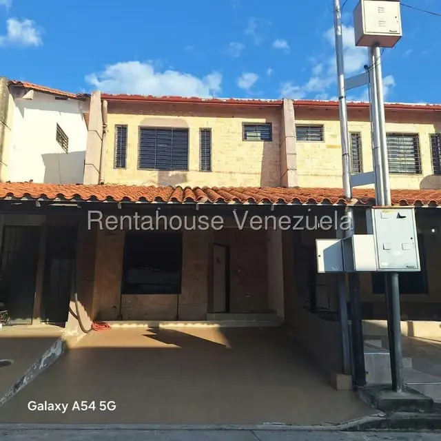 Casa (Multipes Niveles) en Venta en El Paraiso, Merida - 3