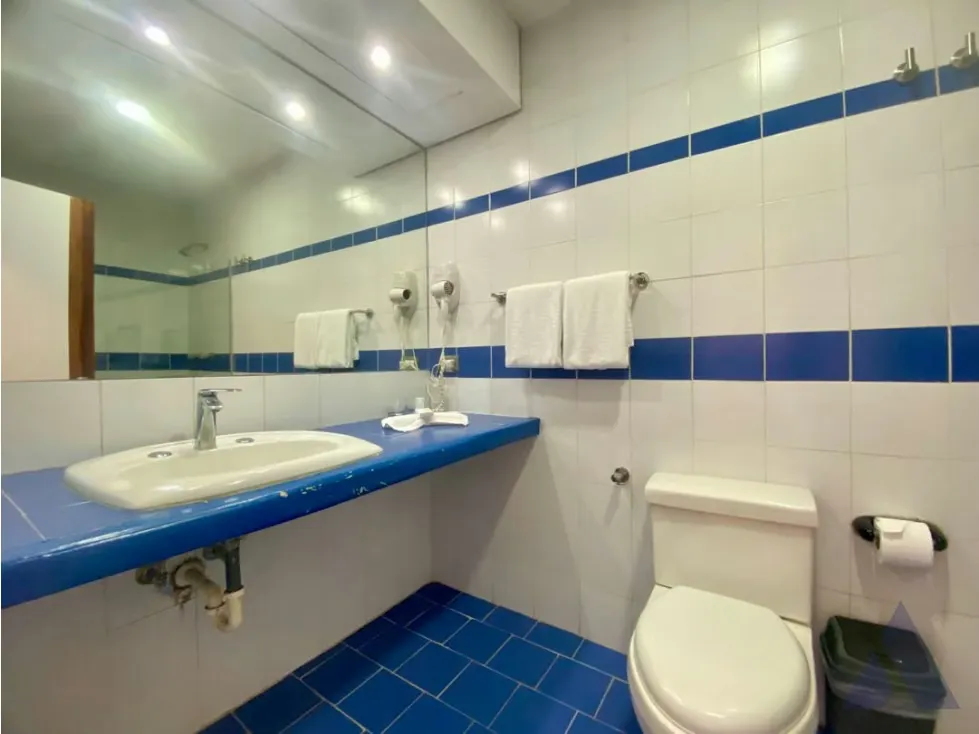 Vendo hotel 4002m2 Playa El Yaque 0989 - 13