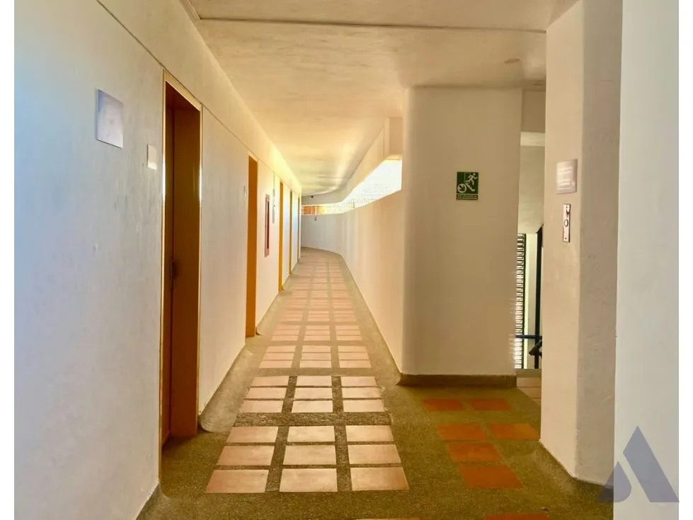 Vendo hotel 4002m2 Playa El Yaque 0989 - 9