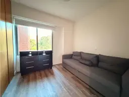 View 10