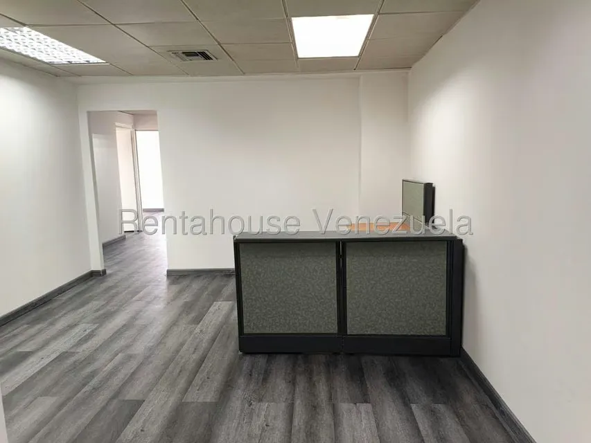 Oficina en Alquiler en 5 de Julio, Zulia - 2