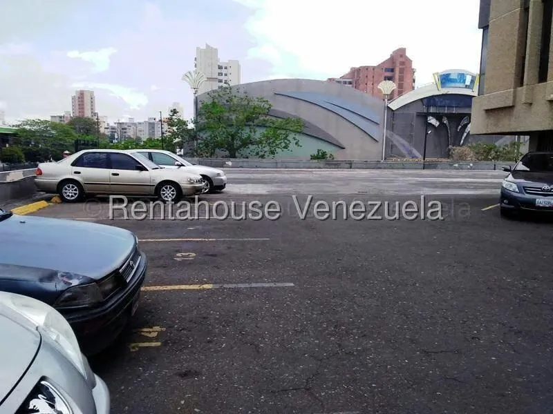 Oficina en Alquiler en 5 de Julio, Zulia - 11