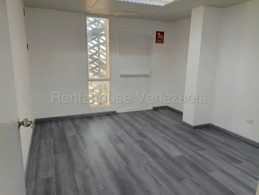 Oficina en Alquiler en 5 de Julio, Zulia - 6