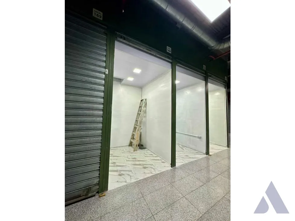 Alquilo local 3m2 Merpoeste Chacao 0676 - 3