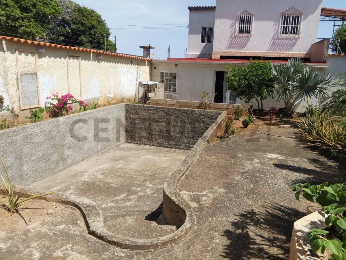 casa duplex con vista al mar en la mira, playa el agua, ideal para posada - 61