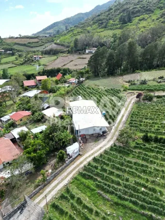 Casa con Finca en Venta - 16