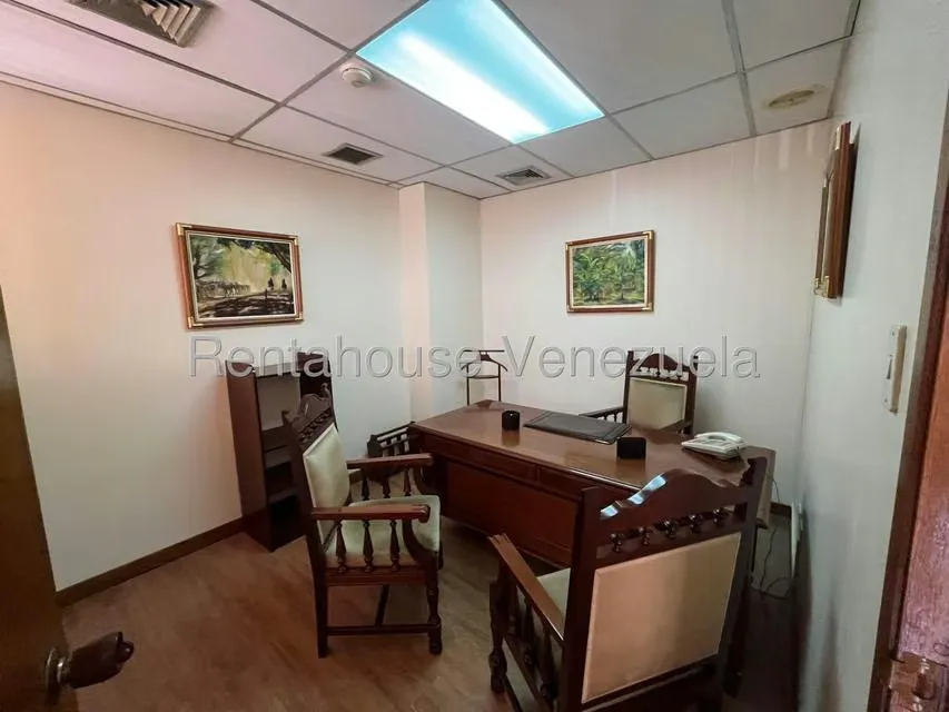 Oficina en Alquiler en Colinas de Bello Monte, Distrito Metropolitano - 11