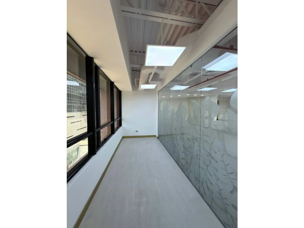 oficina en Alquiler en Las Mercedes 190 mts2 - 7