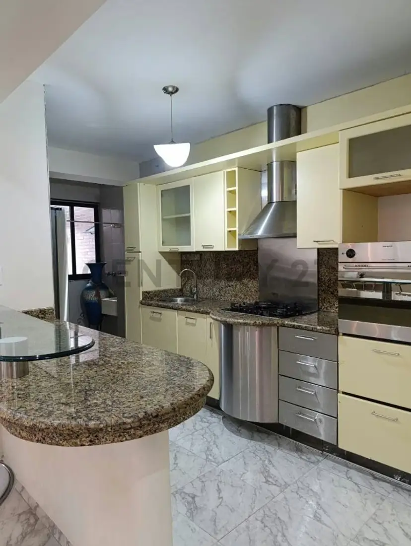 APARTAMENTO AMOBLADO EN ALQUILER