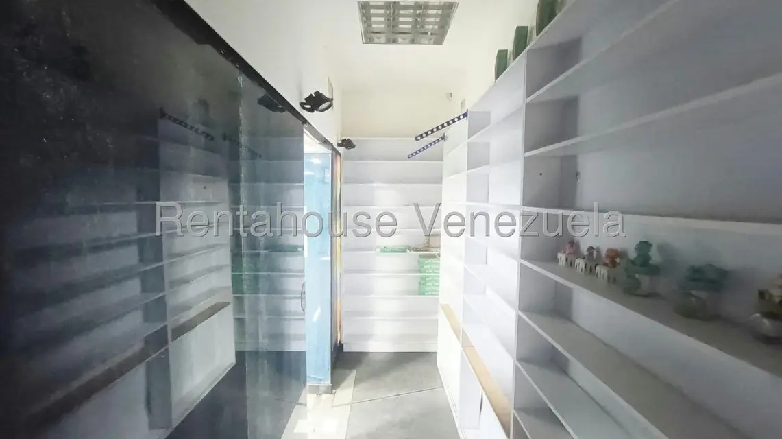 Local Comercial en Alquiler en El Rosal, Distrito Metropolitano - 4