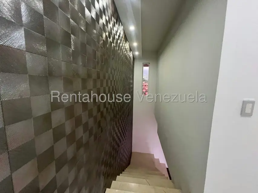 Casa (Duplex) en Venta en Villas de Alcala, Carabobo - 29