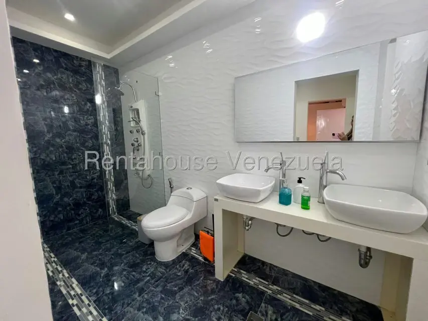 Casa (Duplex) en Venta en Villas de Alcala, Carabobo - 34