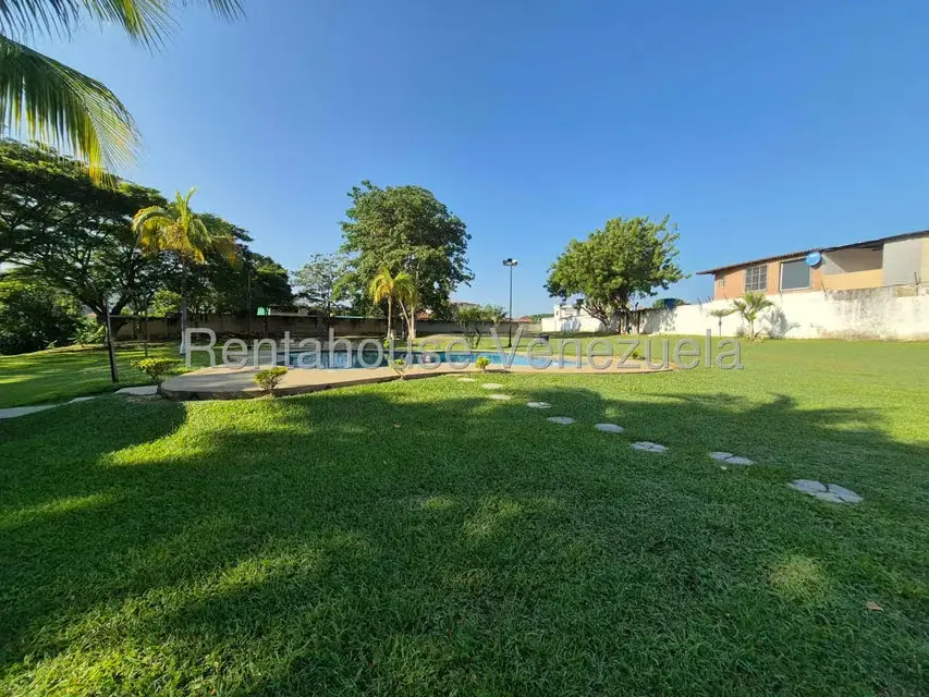 Casa (Duplex) en Venta en Villas de Alcala, Carabobo - 46