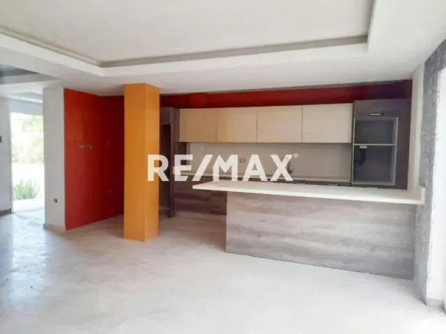 En Venta Linda Casa en Urbanismo Privado Coro Estado Falcón - 2