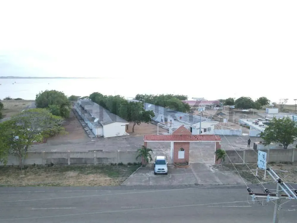 Amplio Hotel en la Vela De Coro, A orilla de playa costas del Estado Falcón - 9