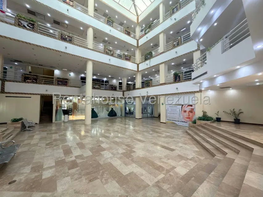 Local Comercial en Alquiler en Centro, Lara - 2