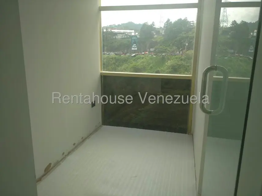 Local Comercial en Venta en Macaracuay, Distrito Metropolitano - 5