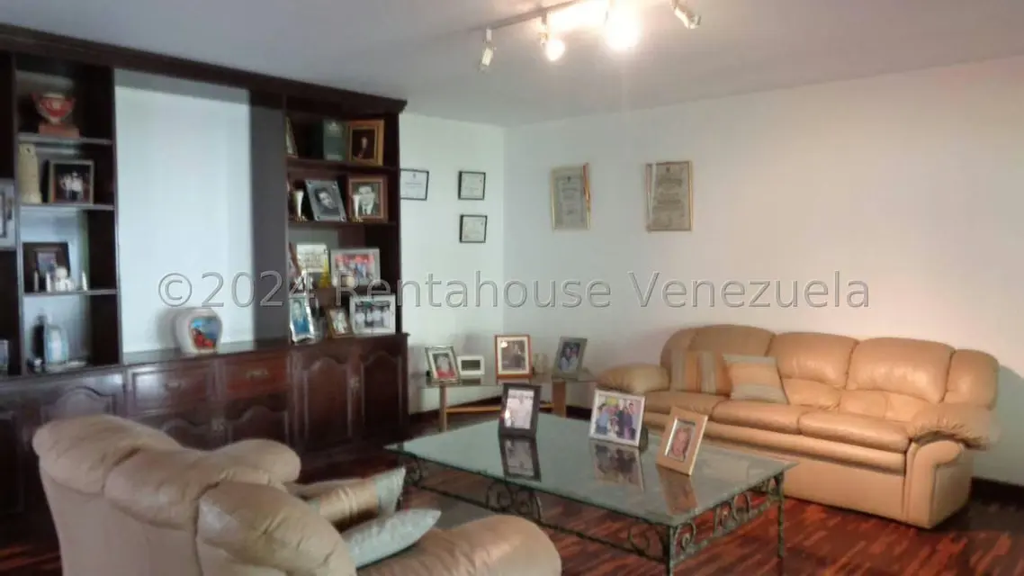 Casa (Duplex) en Venta en El Hatillo, Distrito Metropolitano - 2