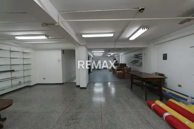 Amplio Local Comercial en la Candelaria, 337M - 14
