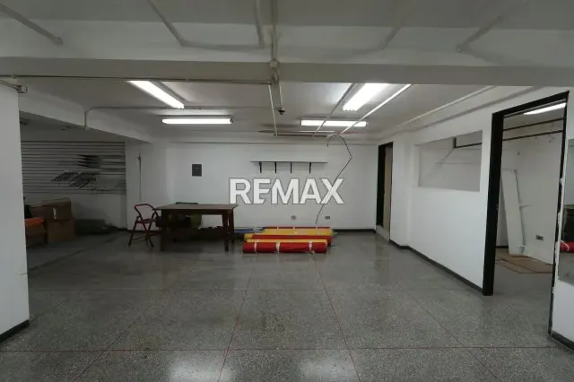 Amplio Local Comercial en la Candelaria, 337M - 20