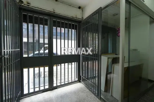 Amplio Local Comercial en la Candelaria, 337M - 2