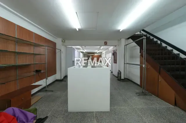 Amplio Local Comercial en la Candelaria, 337M - 5