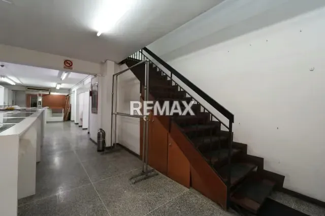 Amplio Local Comercial en la Candelaria, 337M - 6