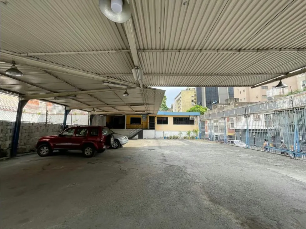 Vendo local comercial/residencial 330m2 Sabana Grande 4524 - 11