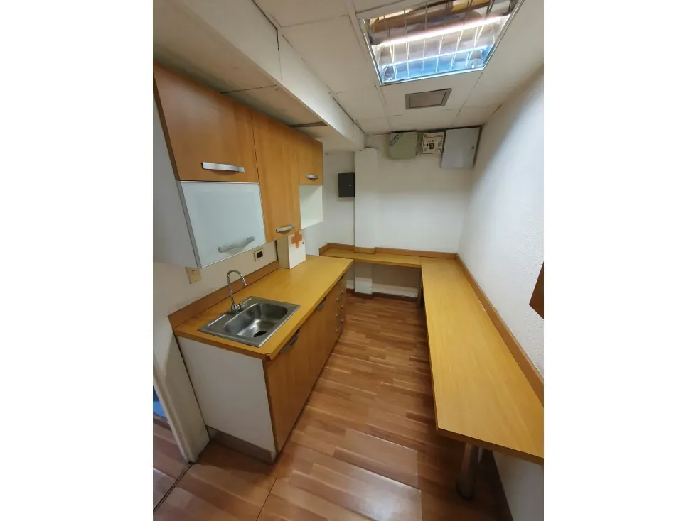 Venta de excelente Galpón en Chacao 308m2 - 16