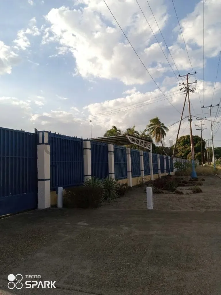 Galpón con Oficinas en sector Viento Fresco_ de la Ciudad de Anaco en Alquiler - 5