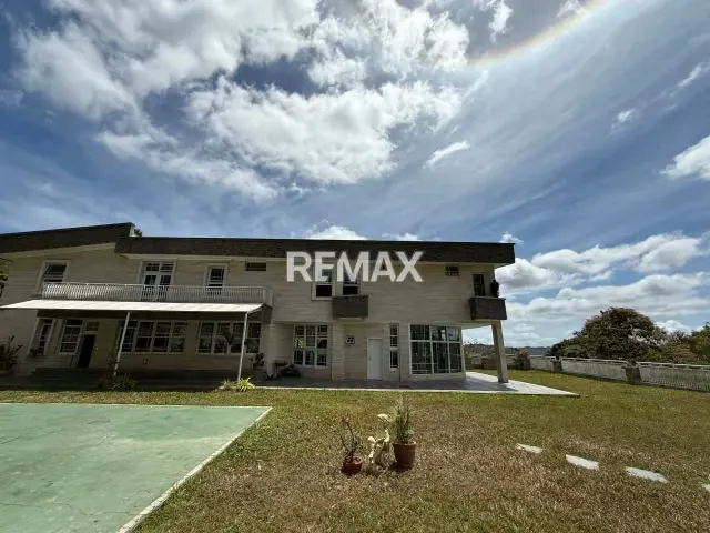CASA EN VENTA EN ORIPOTO - 2