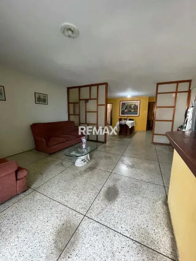 Apartamento en venta en Residencias Don Rafael y Doña Teresita - 2