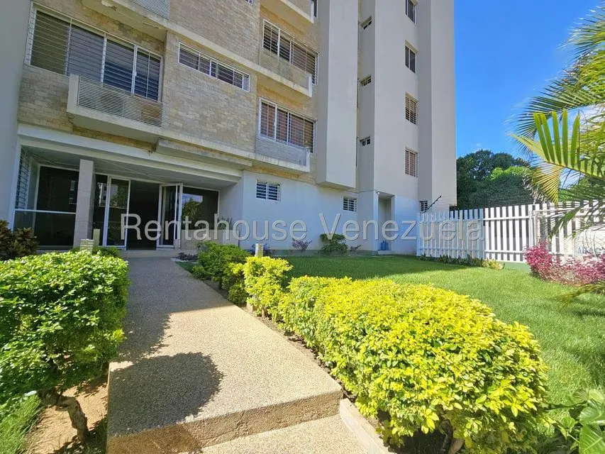 Apartamento (1 Nivel) en Venta en Zona Oeste, Lara - 2
