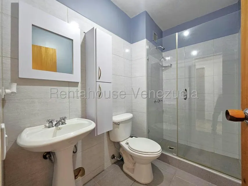 Apartamento (1 Nivel) en Venta en Zona Oeste, Lara - 21